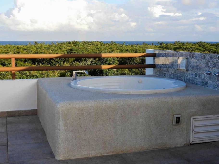 Aku-Chic Newly Furbished Condo Jungle Pool Xetna Extérieur photo